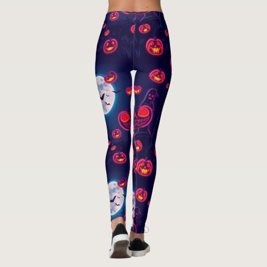 Spooky Neon Jack-o'-Lantern Halloween Night Scene Leggings (Achterkant)