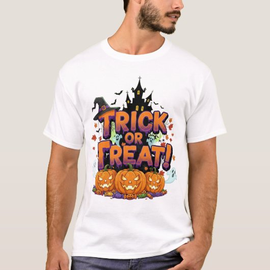 Spooky Night Full Moon Castle with Witches Hat  T-shirt (Voorkant)