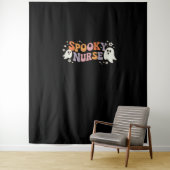 Spooky Nurse Classic T-shirt Wandkleed (In situ)