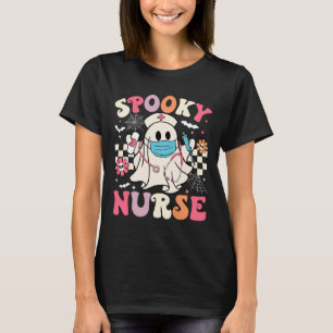 Spooky Nurse Ghost Halloween Schattigee Groovy Nur T-shirt