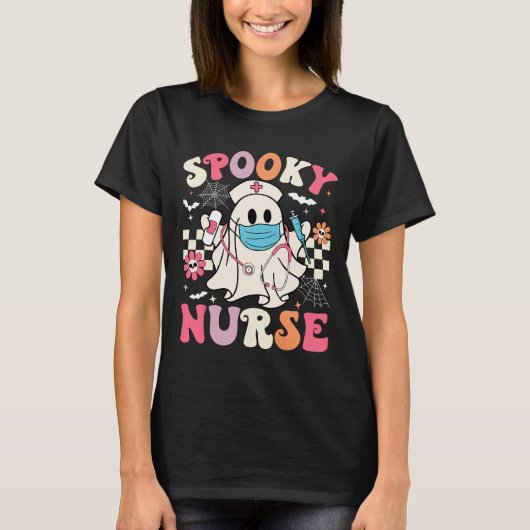 Spooky Nurse Ghost Halloween Schattigee Groovy Nur T-shirt (Voorkant)