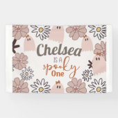 Spooky One Cute Pink Ghost Halloween Custom Spandoek (Horizontaal)