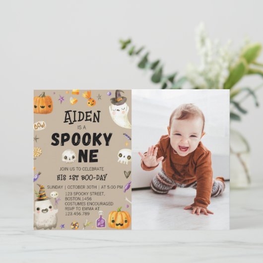 Spooky One Ghost 1e Verjaardagsuitnodiging Kaart (Staand voorkant)