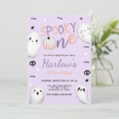 Spooky One Ghost Pastel Paarse Halloween Verjaarda Kaart (Staand voorkant)