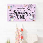 Spooky One Girl Schattige Ghost Halloween 1st Birt Spandoek (Insitu)
