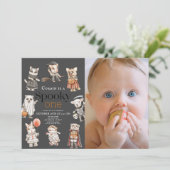 Spooky One Halloween Animals 1st Birthday Foto Kaart (Staand voorkant)