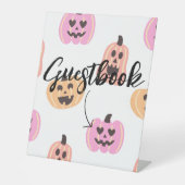 Spooky One | Halloween Verjaardag | Roze gastenboe Reclamebord Met Voetstuk (Voorkant)