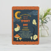 Spooky One Halloween Verjaardag Uitnodiging (Staand voorkant)