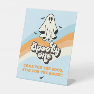 Spooky One Retro Ghost Verjaardag Booze Reclamebord Met Voetstuk
