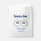 Spooky One Schattige Twin Boys Halloween 1st Birth Bedankzakje (Voorkant)