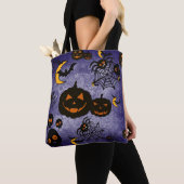 SPOOKY PAARSE HALLOWEEN PUMPKINS MOONS BATS TOTE BAG (Dichtbij)