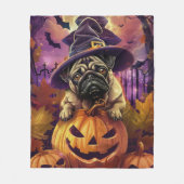 Spooky Pug Dog Halloween Witch and Pumpkin Fleece Deken (Voorkant)