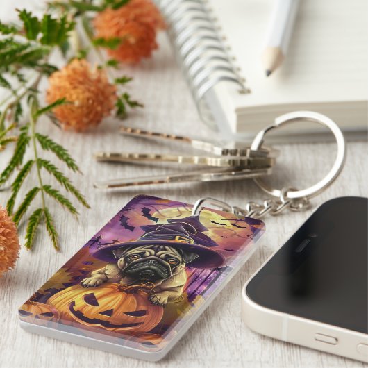 Spooky Pug Dog Halloween Witch and Pumpkin Sleutelhanger (Voorkant Rechts)