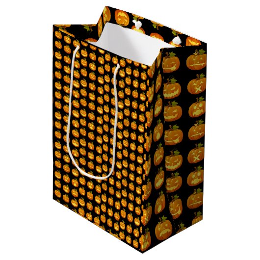 Spooky Pumpkin Medium Cadeauzakje (Voorkant Gekanteld)