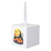 Spooky Pumpkin Patch � Retro Halloween Tee Decoratie (Achter hoekig)