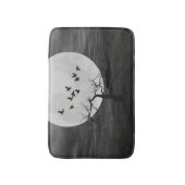 Spooky Ravens Vliegen tegen de Volle Maan Badmat (Voorkant Verticaal)