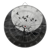 Spooky Ravens Vliegen tegen de Volle Maan Dartbord (Voorkant)