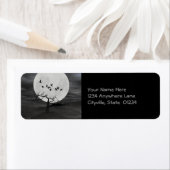 Spooky Ravens Vliegen tegen de Volle Maan Etiket (Insitu)