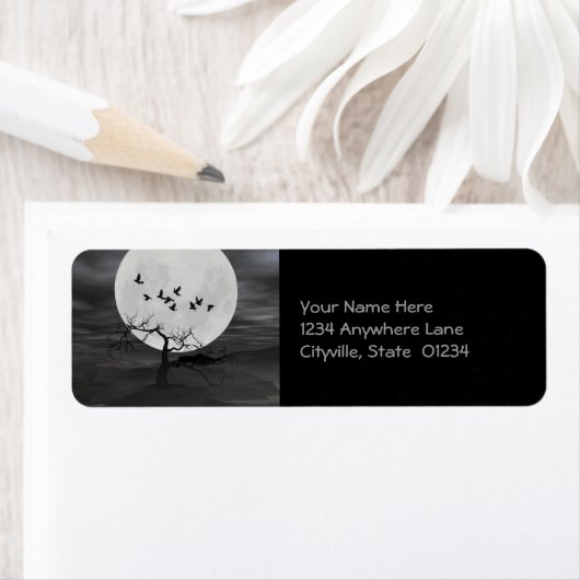 Spooky Ravens Vliegen tegen de Volle Maan Etiket (Insitu)