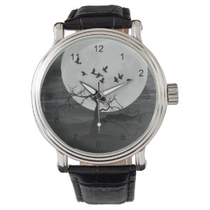 Spooky Ravens Vliegen tegen de Volle Maan Horloge