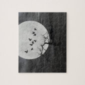 Spooky Ravens Vliegen tegen de Volle Maan Legpuzzel (Verticaal)
