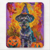Spooky Schnauzer Hond Halloween Heks en Pompoen Muismat (Voorkant)