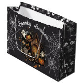 👻 Spooky Season Haunted House zwarte geschenktas Groot Cadeauzakje (Voorkant Gekanteld)