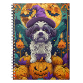 Spooky Shih Tzu Hond Halloween Heks en Pompoen Notitieboek (Voorkant)