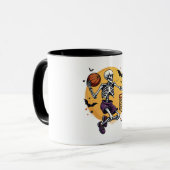 Spooky Skeleton Dunking Basketball Graveyard Hallo Mok (Voorkant links)