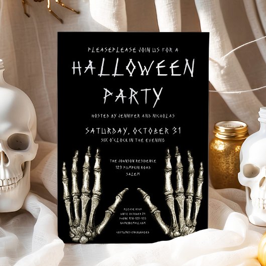 Spooky Skeleton Hands Halloween Party Kaart