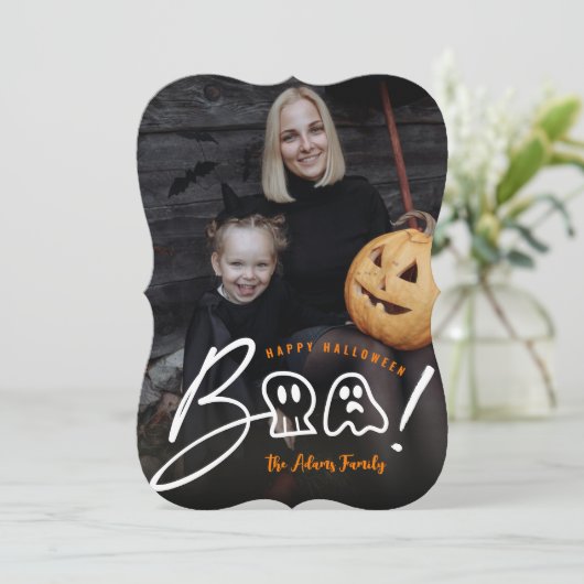 Spooky Skull en Ghost Boo. Script Halloween-foto Feestdagenkaart (Staand voorkant)