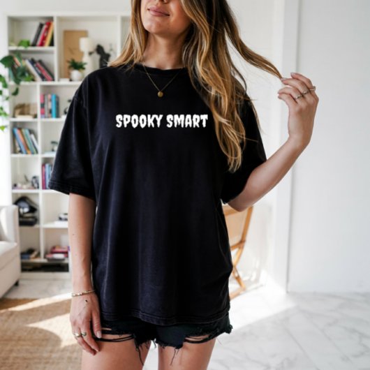 Spooky Smart white typografie T-shirt