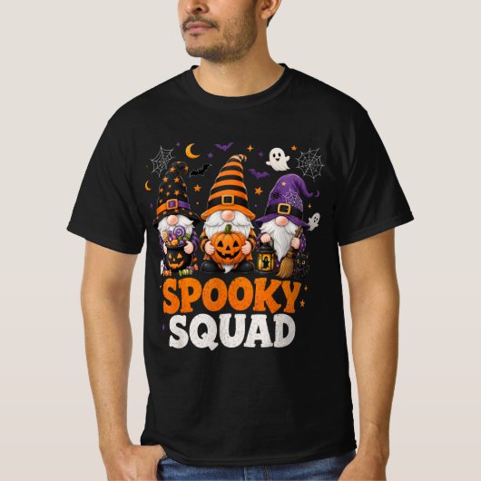 Spooky Squad Halloween Kabouter T-shirt (Voorkant)