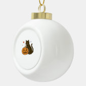 Spooky Sweet Halloween Kat Classic T-shirt Keramische Bal Ornament (Rechts)