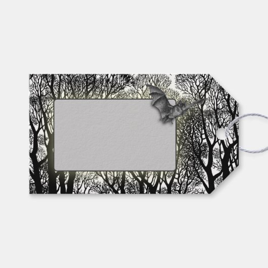 Spooky Trees & Bat Halloween Gift Labels Cadeaulabel (Voorkant (Horizontaal))