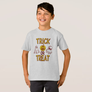 Spooky Trick or Treat Halloween - ghosts & pumpkin T-shirt