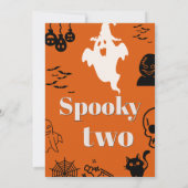 SPOOKY TWEE VERJAARDAG UITNODIGINGEN (Achterkant)