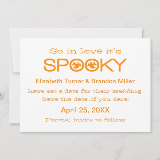 Spooky Typography Halloween Save the Date (Voorkant)