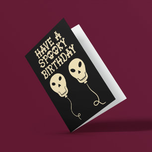 Spooky verjaardag schedel vormige ballonnen kaart
