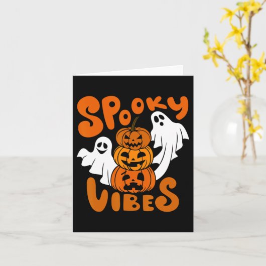 Spooky Vibes Gelukkig Halloween Pompoen Boo Kostuu Kaart (Gele Bloem)