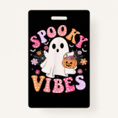 Spooky Vibes Ghost Retro Groovy Halloween Badge (Achterkant)