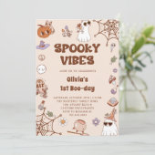 Spooky Vibes Halloween Cute Groovy Ghost Birthday Kaart (Staand voorkant)