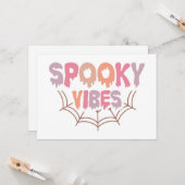 Spooky Vibes Kaart (Voorkant / Achterkant in situ)