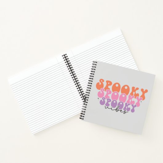 Spooky Vibes Notitieboek (Binnen)