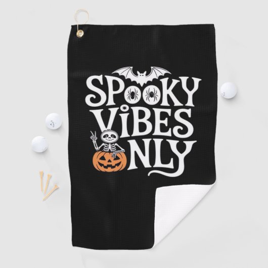 Spooky Vibes Only Halloween Luiaard Oversized T-sh Golfhanddoek (Insitu)