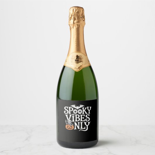 Spooky Vibes Only Halloween Luiaard Oversized T-sh Sparkling Wijnetiket (Voorkant)