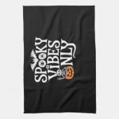 Spooky Vibes Only Halloween Luiaard Oversized T-sh Theedoek (Verticaal)