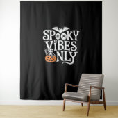 Spooky Vibes Only Halloween Luiaard Oversized T-sh Wandkleed (In situ)