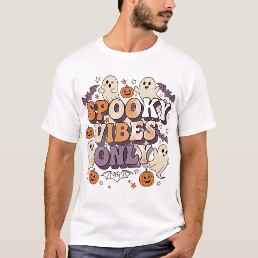 Spooky Vibes Only Shirt | Retro Halloween Tee  (Voorkant)