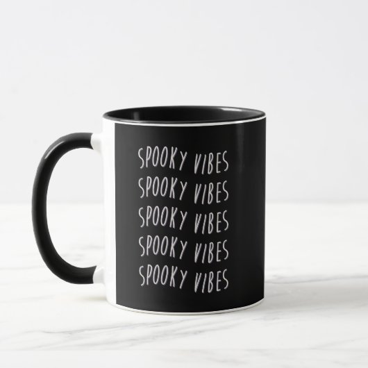 spooky vibes typography mok (Links)